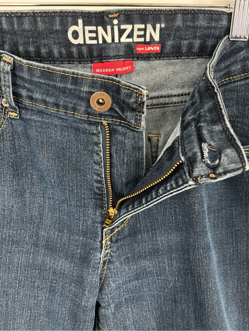 Denizen Levi's Modern Skinny Jeans Women’s Size 8 in Dark Wash Blue - Picture 7 of 15